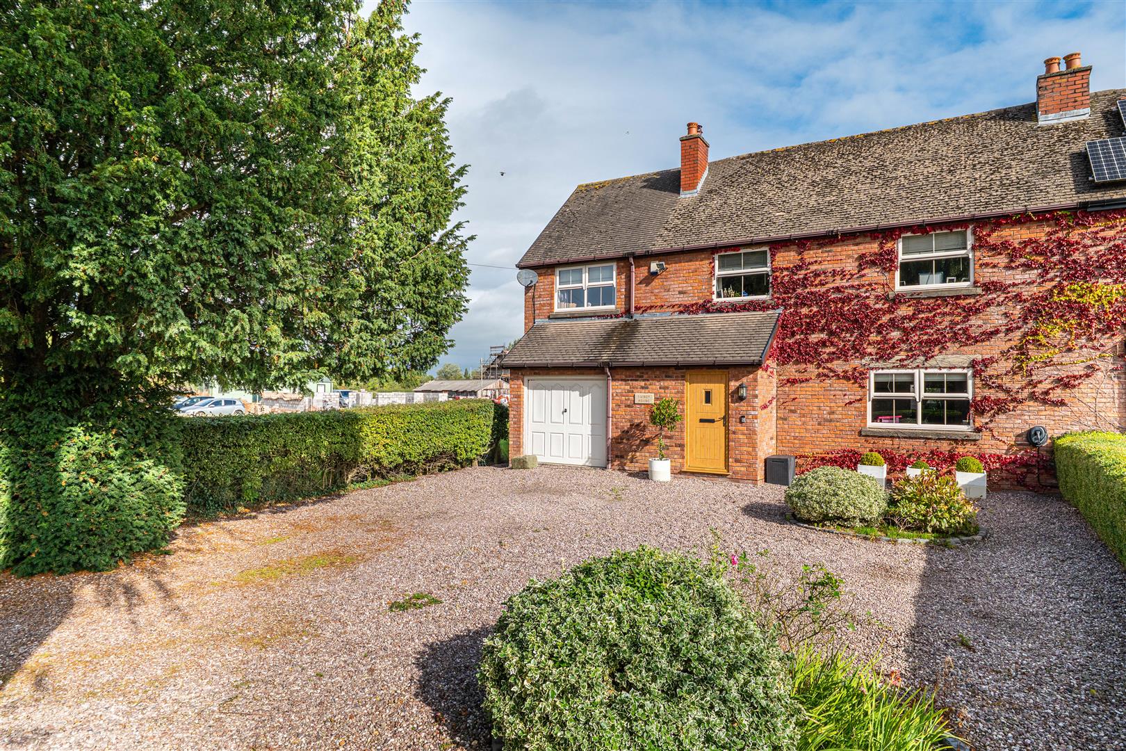 3 bed property in Dob Lane, Preston
